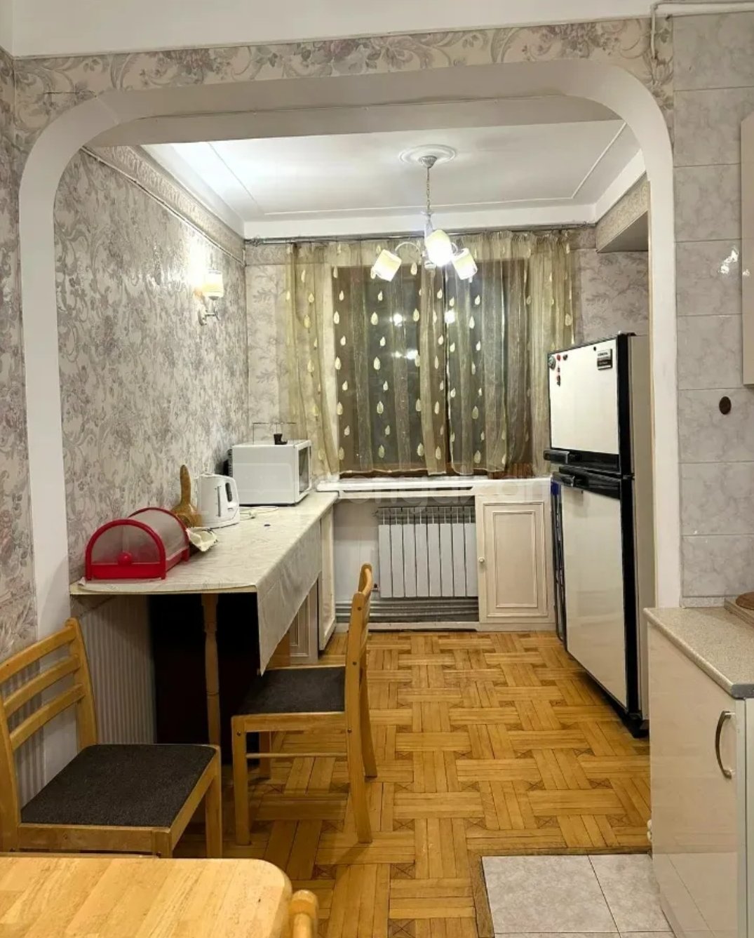 3 Սենյականոց Բնակարան, 110քմ, 14/16 հարկ, Նորմալ Վիճակում, Կահավորված