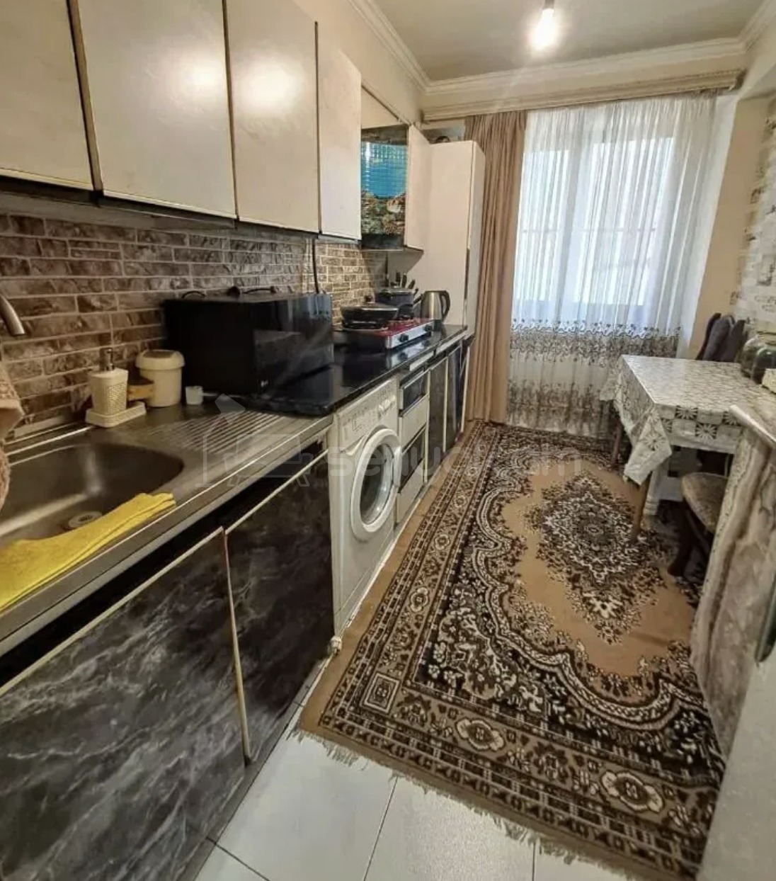 3 Սենյականոց Բնակարան Քարե Շենքում, 69քմ, 1/14 հարկ, Նորմալ Վիճակում