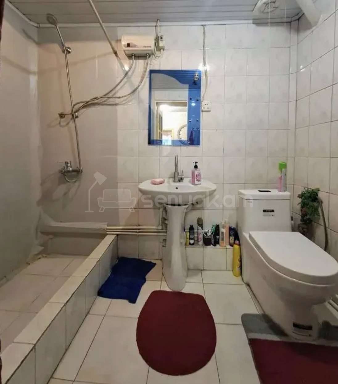 3 Սենյականոց Բնակարան Քարե Շենքում, 69քմ, 1/14 հարկ, Նորմալ Վիճակում