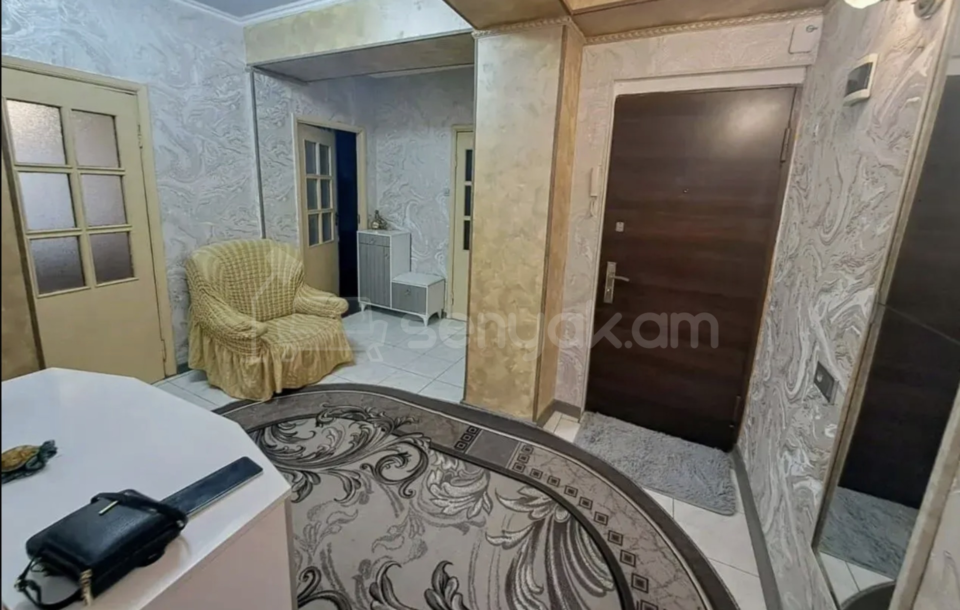 3 Սենյականոց Բնակարան Քարե Շենքում, 69քմ, 1/14 հարկ, Նորմալ Վիճակում