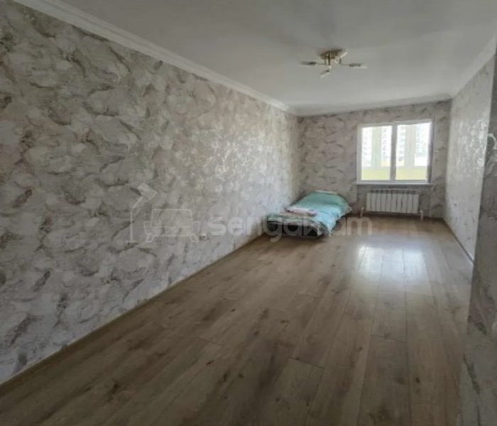 3 Սենյականոց Բնակարան, 90քմ, 6/8 հարկ, Կապիտալ Վերանորոգված, Մասամբ Կահավորված, Արևկող