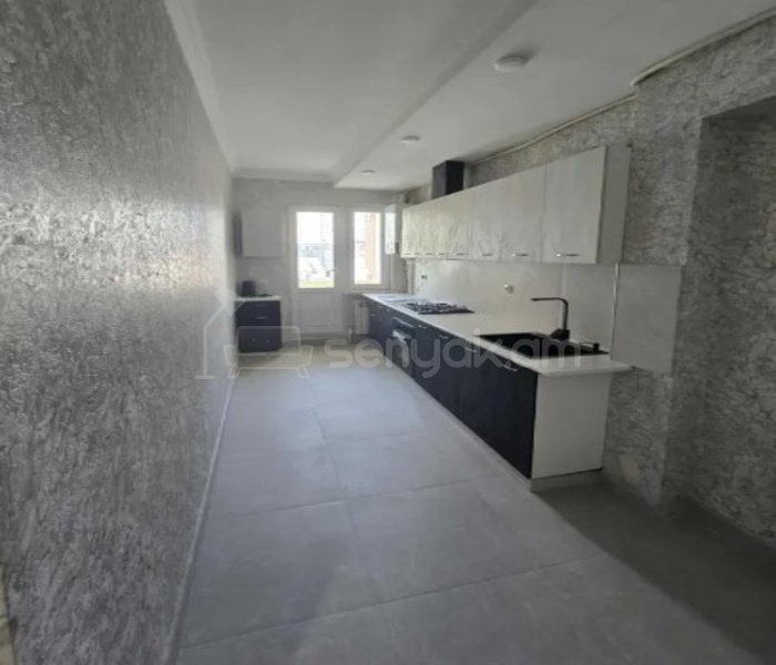 3 Սենյականոց Բնակարան, 90քմ, 6/8 հարկ, Կապիտալ Վերանորոգված, Մասամբ Կահավորված, Արևկող