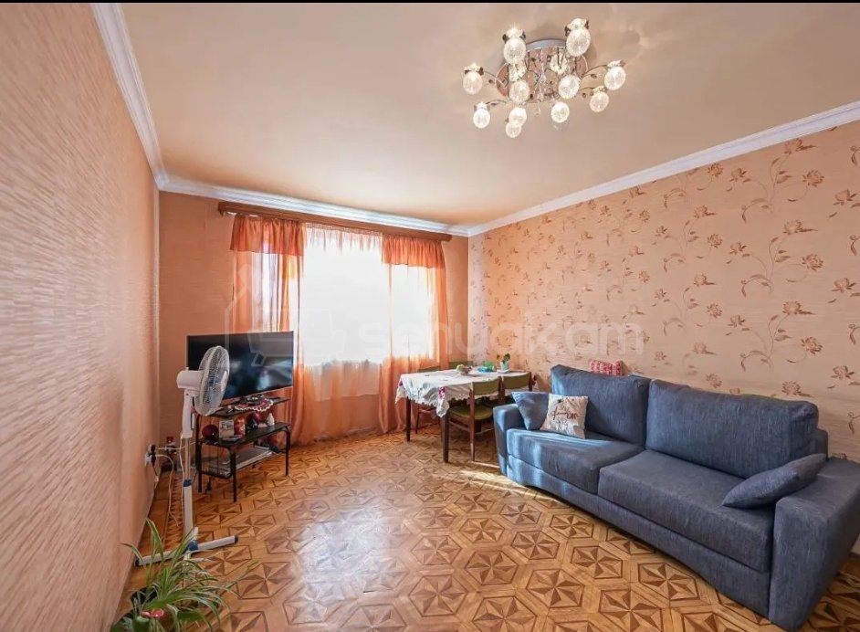 3 Սենյականոց Բնակարան, 94քմ, 12/16 հարկ, Նորմալ Վիճակում, Կահավորված