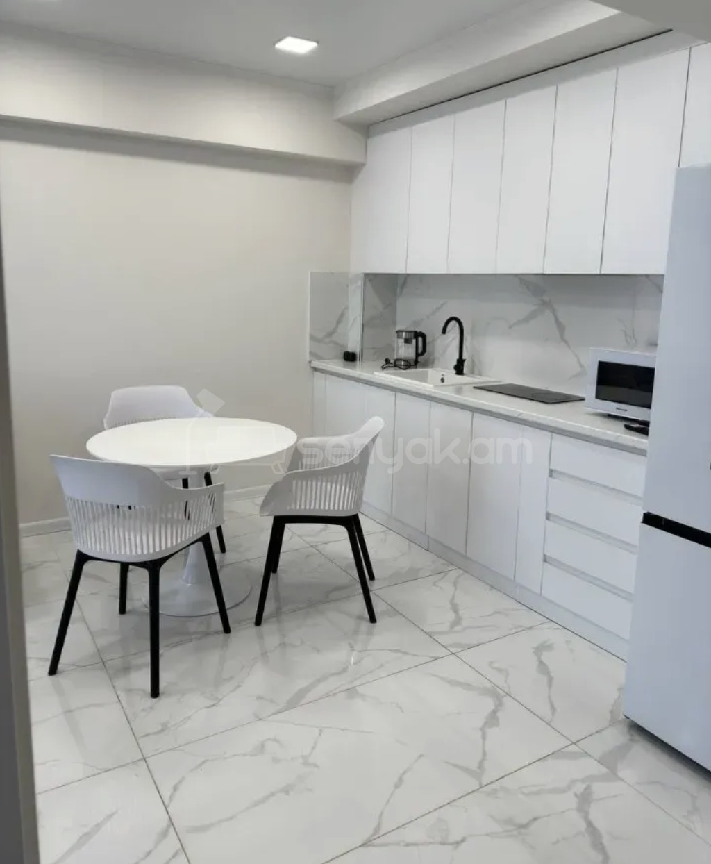 2 Սենյականոց Բնակարան, 47քմ, 6/10 հարկ, Դիզայներական Վերանորոգված, Կահավորված