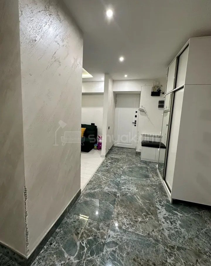 3 Սենյականոց Բնակարան, 80քմ, 6/10 հարկ, Կապիտալ Վերանորոգված