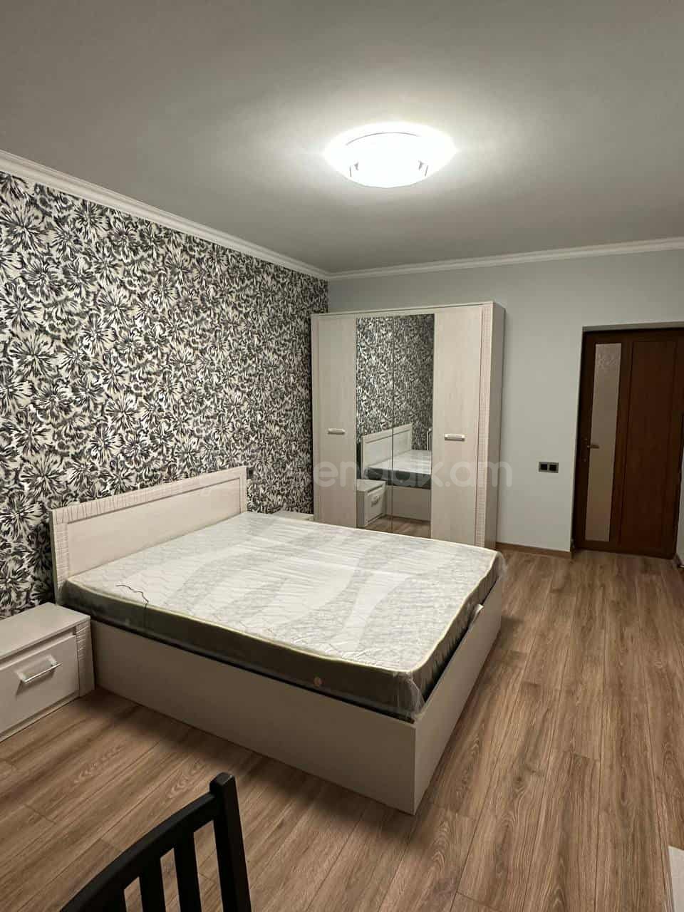 2 Սենյականոց Բնակարան Քարե Շենքում, 60քմ, 5/5 հարկ, Դիզայներական Վերանորոգված, Կահավորված, Արևկող