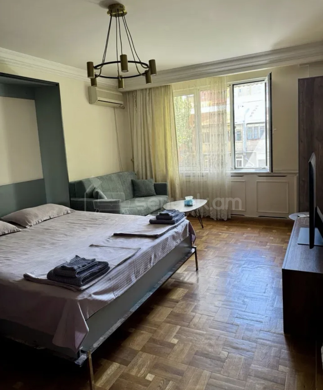 1 Սենյականոց Բնակարան, 40քմ, 4/11 հարկ, Կապիտալ Վերանորոգված, Կահավորված