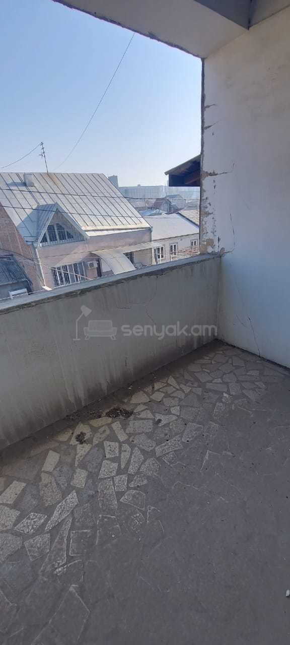 4 Սենյականոց Սեփական Տուն, 197քմ, Կոսմետիկ Վերանորոգված