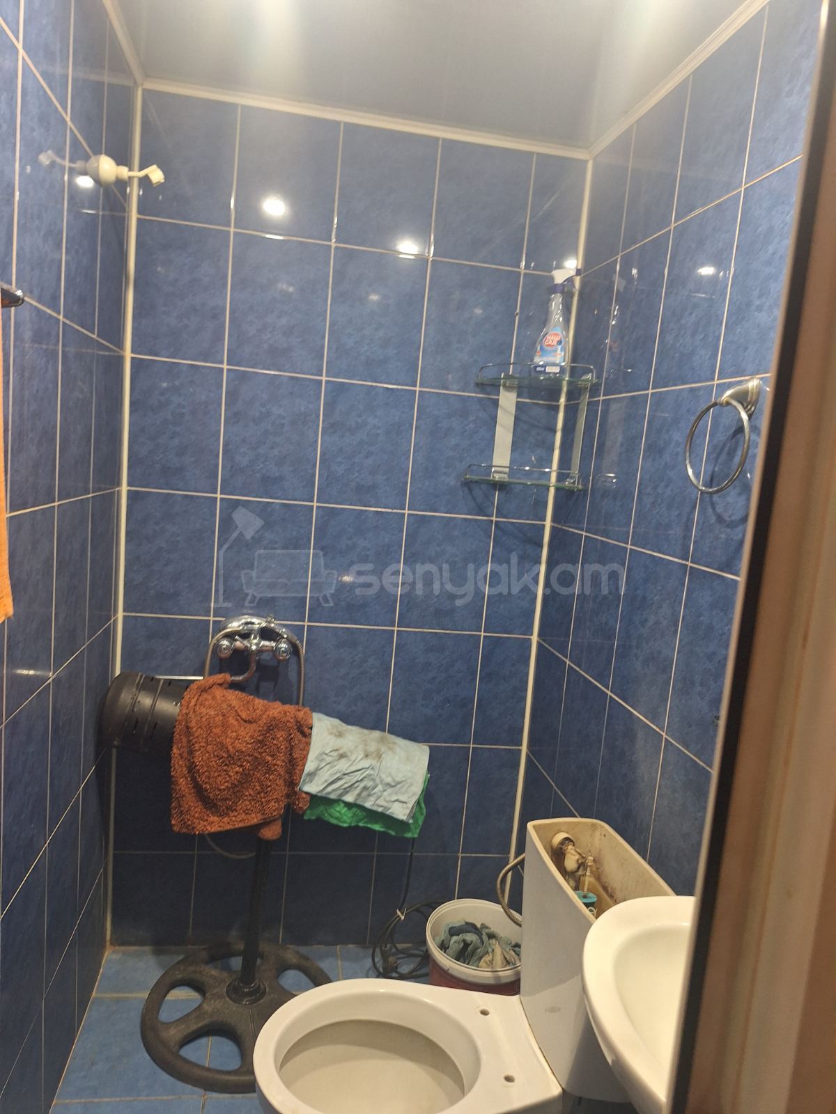 1 Սենյականոց Բնակարան Քարե Շենքում, 30քմ, 2/5 հարկ, Նորմալ Վիճակում