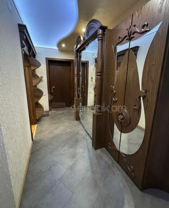 3 Սենյականոց Բնակարան Քարե Շենքում, 82քմ, 4/4 հարկ, Կապիտալ Վերանորոգված, Կահավորված, Արևկող