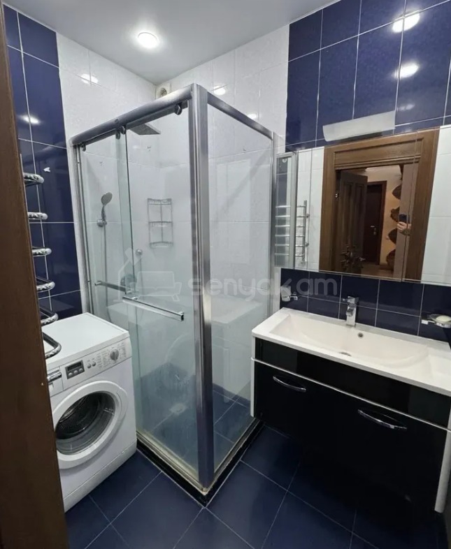 3 Սենյականոց Բնակարան Քարե Շենքում, 82քմ, 4/4 հարկ, Կապիտալ Վերանորոգված, Կահավորված, Արևկող