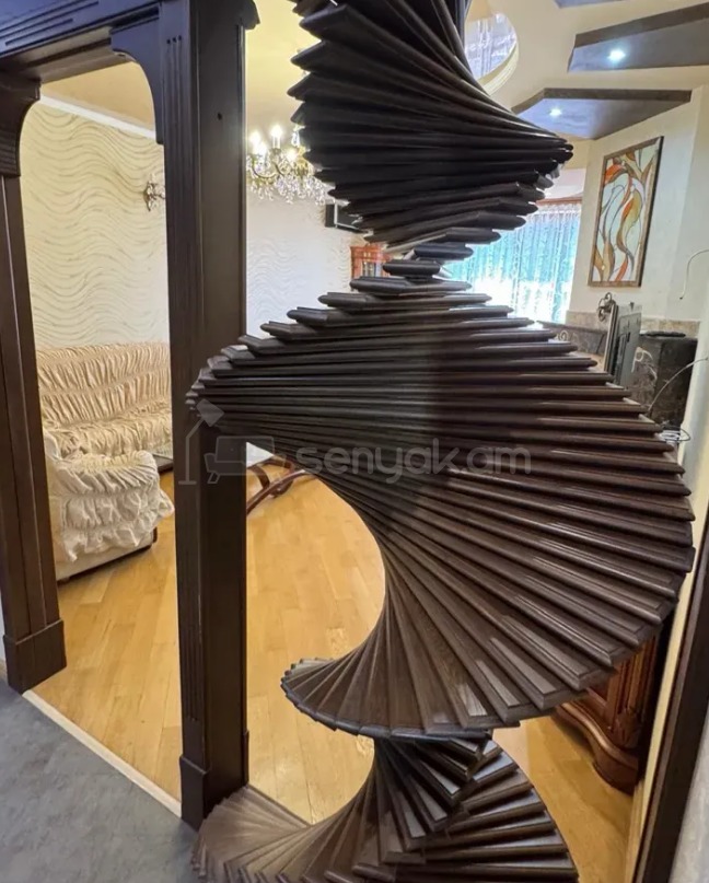 3 Սենյականոց Բնակարան Քարե Շենքում, 82քմ, 4/4 հարկ, Կապիտալ Վերանորոգված, Կահավորված, Արևկող