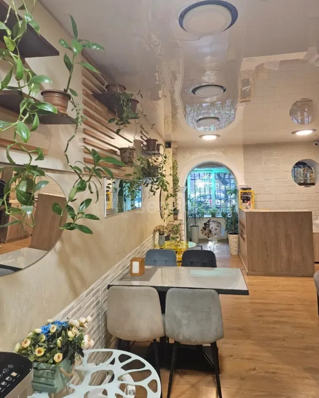 Կոմերցիոն Տարածք, 300քմ, Կապիտալ Վերանորոգված