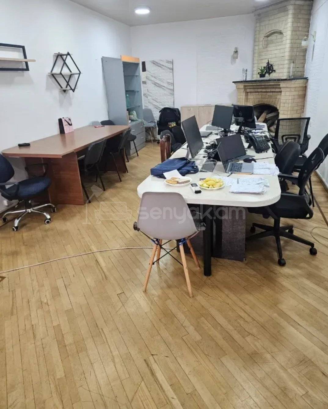 Կոմերցիոն Տարածք, 300քմ, Կապիտալ Վերանորոգված