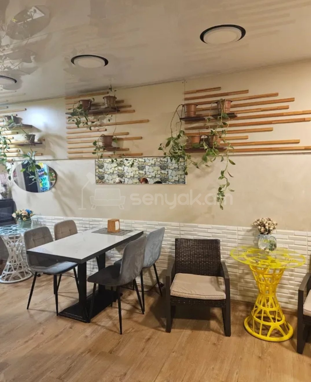 Կոմերցիոն Տարածք, 300քմ, Կապիտալ Վերանորոգված