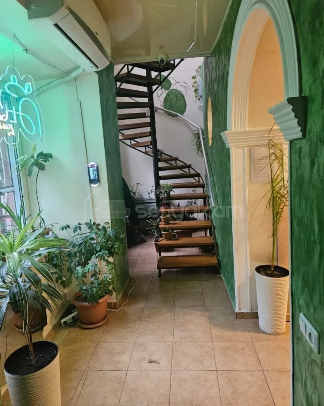 Կոմերցիոն Տարածք, 300քմ, Կապիտալ Վերանորոգված