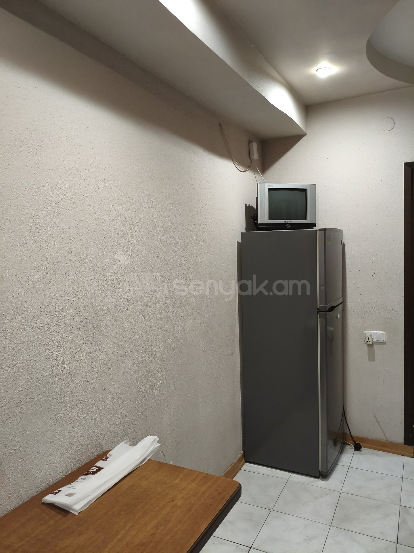 2 Սենյականոց Բնակարան Քարե Շենքում, 60քմ, 1/14 հարկ, Կապիտալ Վերանորոգված, Կահավորված