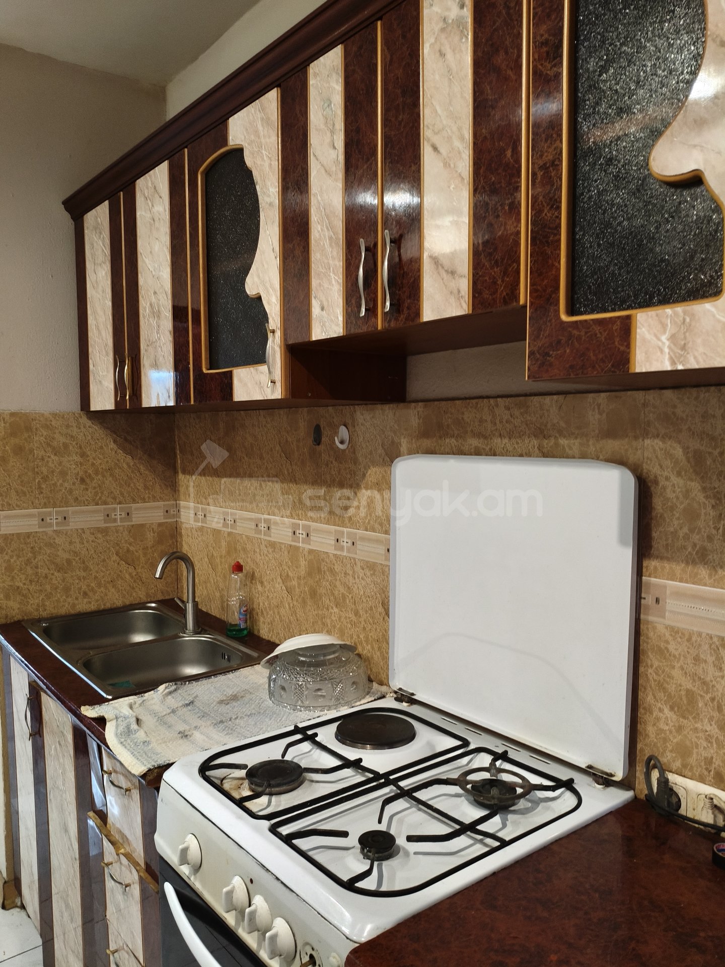 2 Սենյականոց Բնակարան Քարե Շենքում, 60քմ, 1/14 հարկ, Կապիտալ Վերանորոգված, Կահավորված