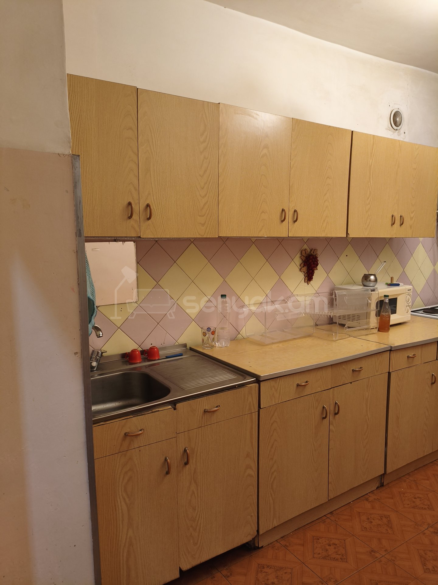 2 Սենյականոց Բնակարան Քարե Շենքում, 60քմ, 1/14 հարկ, Կապիտալ Վերանորոգված, Կահավորված