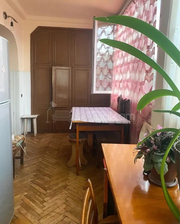 3 Սենյականոց Բնակարան, 74քմ, 2/3 հարկ, Նորմալ Վիճակում