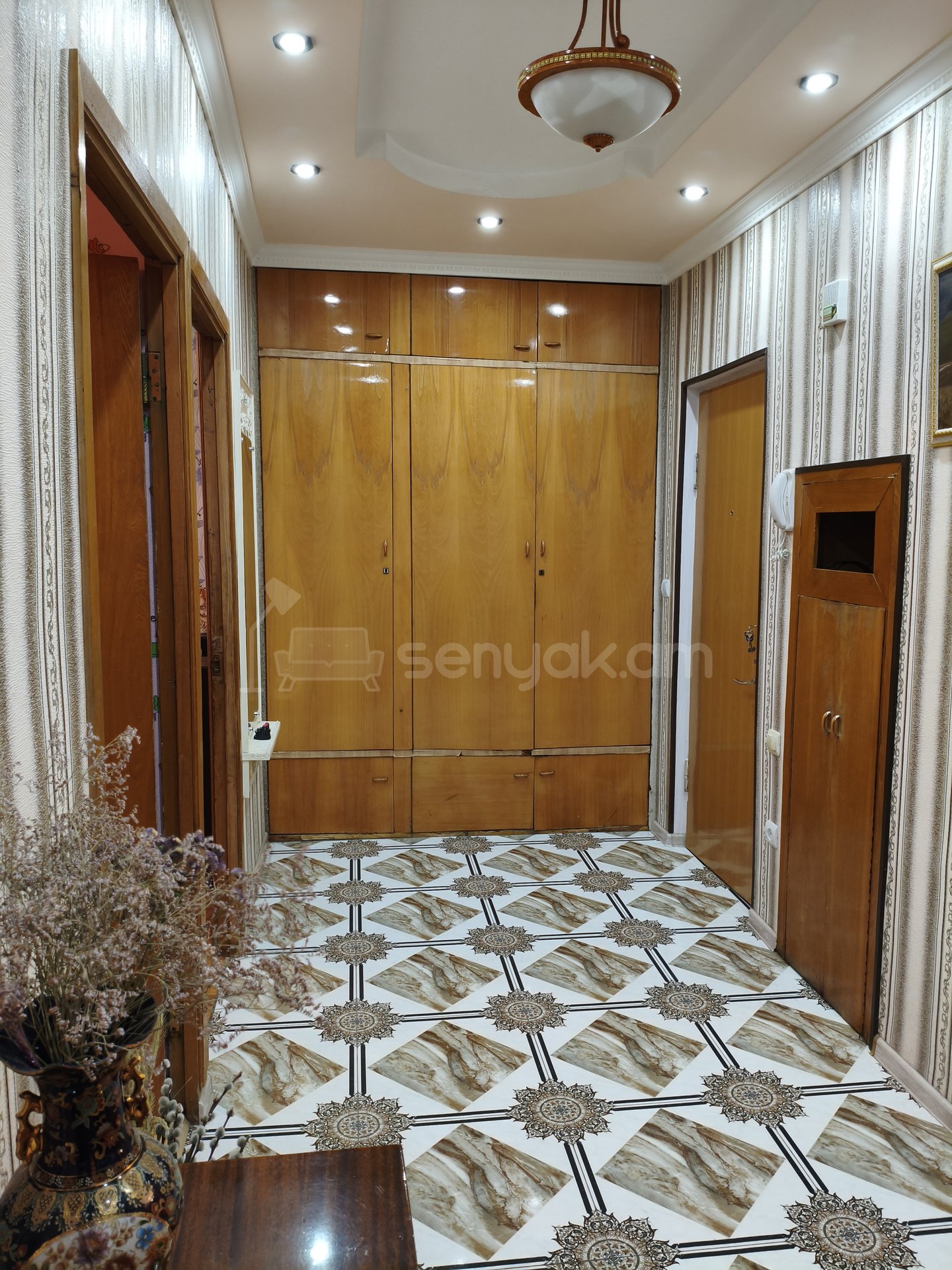 3 Սենյականոց Բնակարան, 78քմ, 9/9 հարկ, Նորմալ Վիճակում, Կահավորված, Արևկող