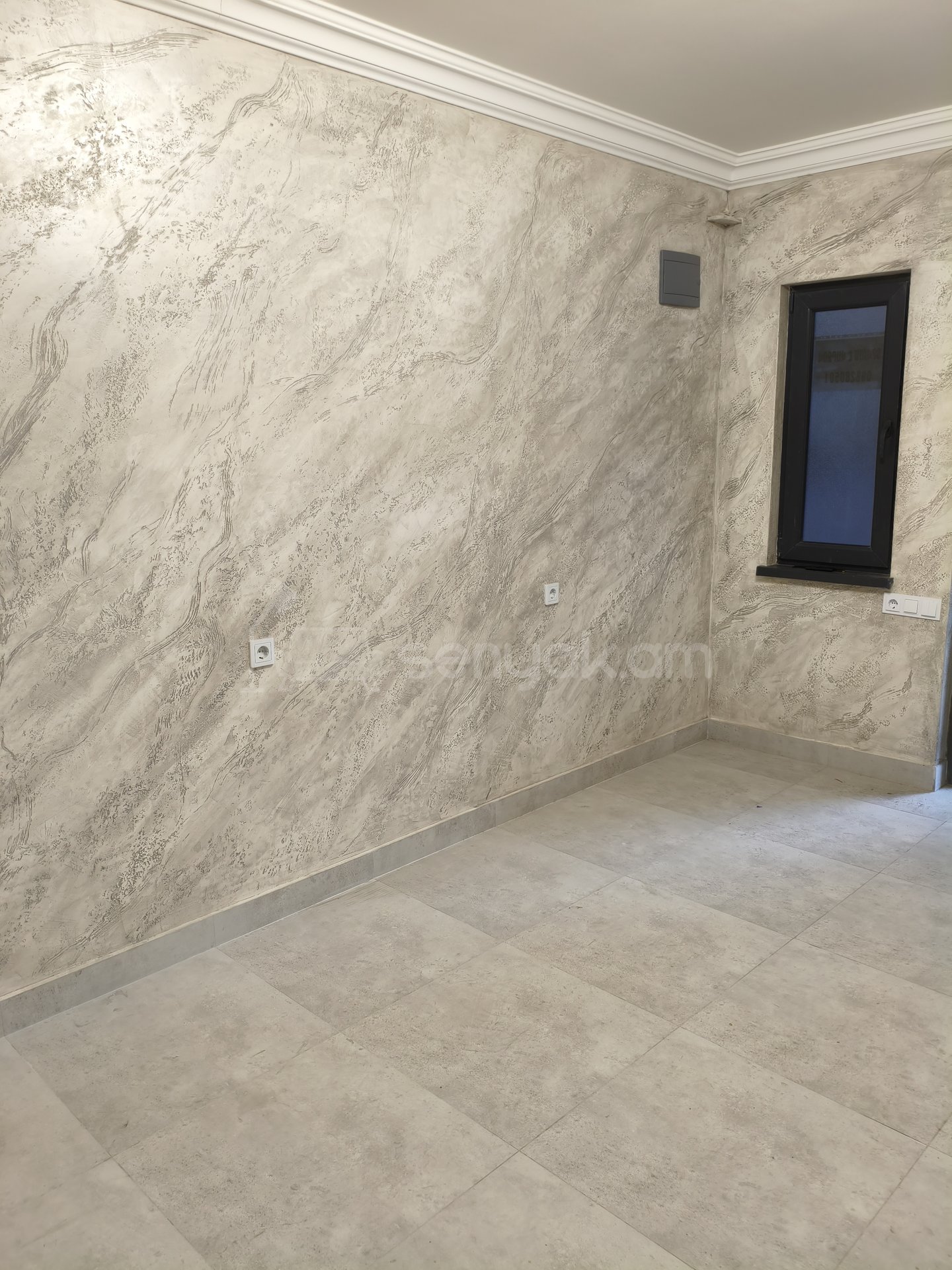 1 Սենյականոց Բնակարան Քարե Շենքում, 30քմ, 1/1 հարկ, Կապիտալ Վերանորոգված, Կահավորված