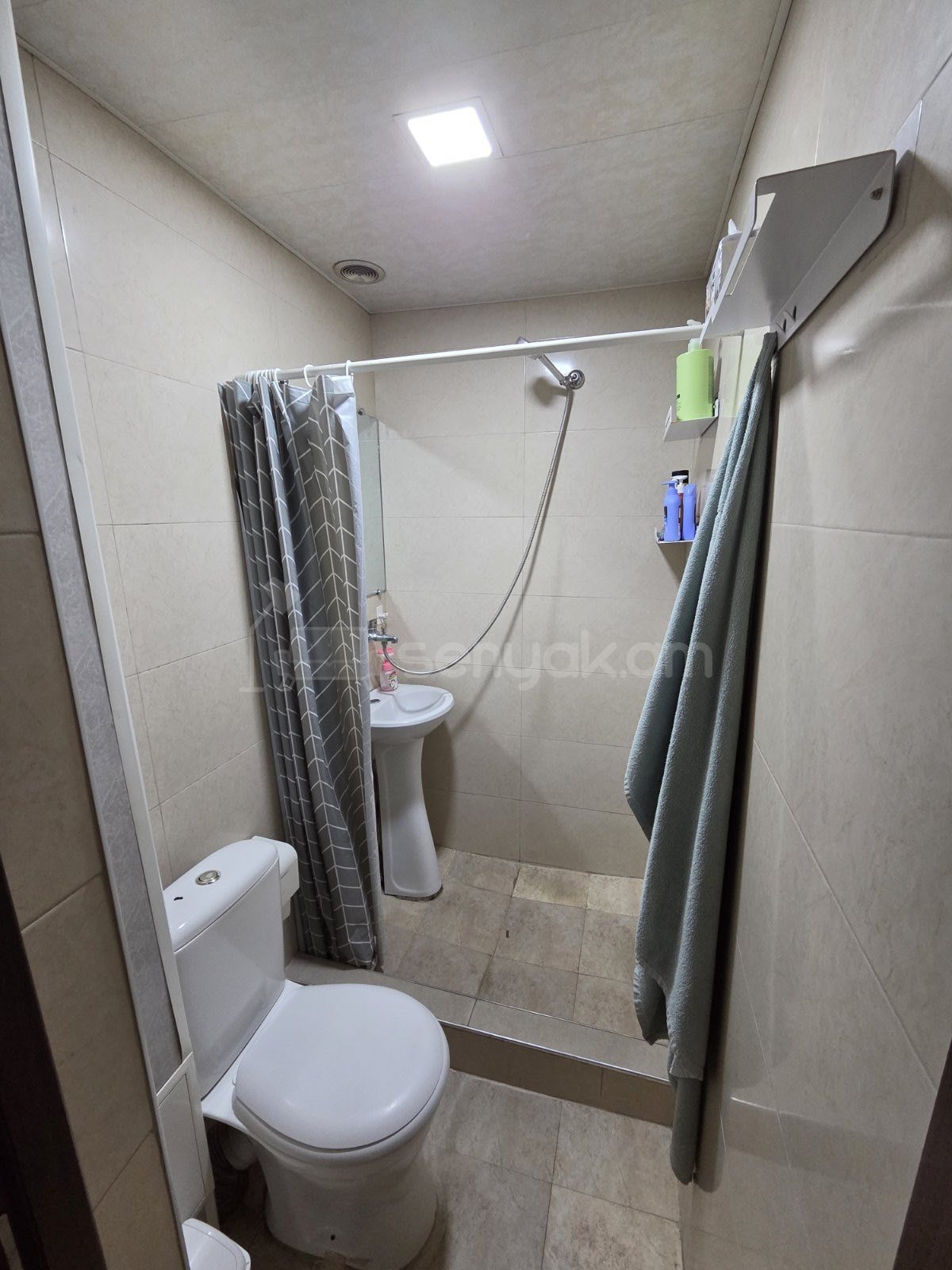 1 Սենյականոց Բնակարան Քարե Շենքում, 32քմ, 2/4 հարկ, Կոսմետիկ Վերանորոգված, Կահավորված, Արևկող