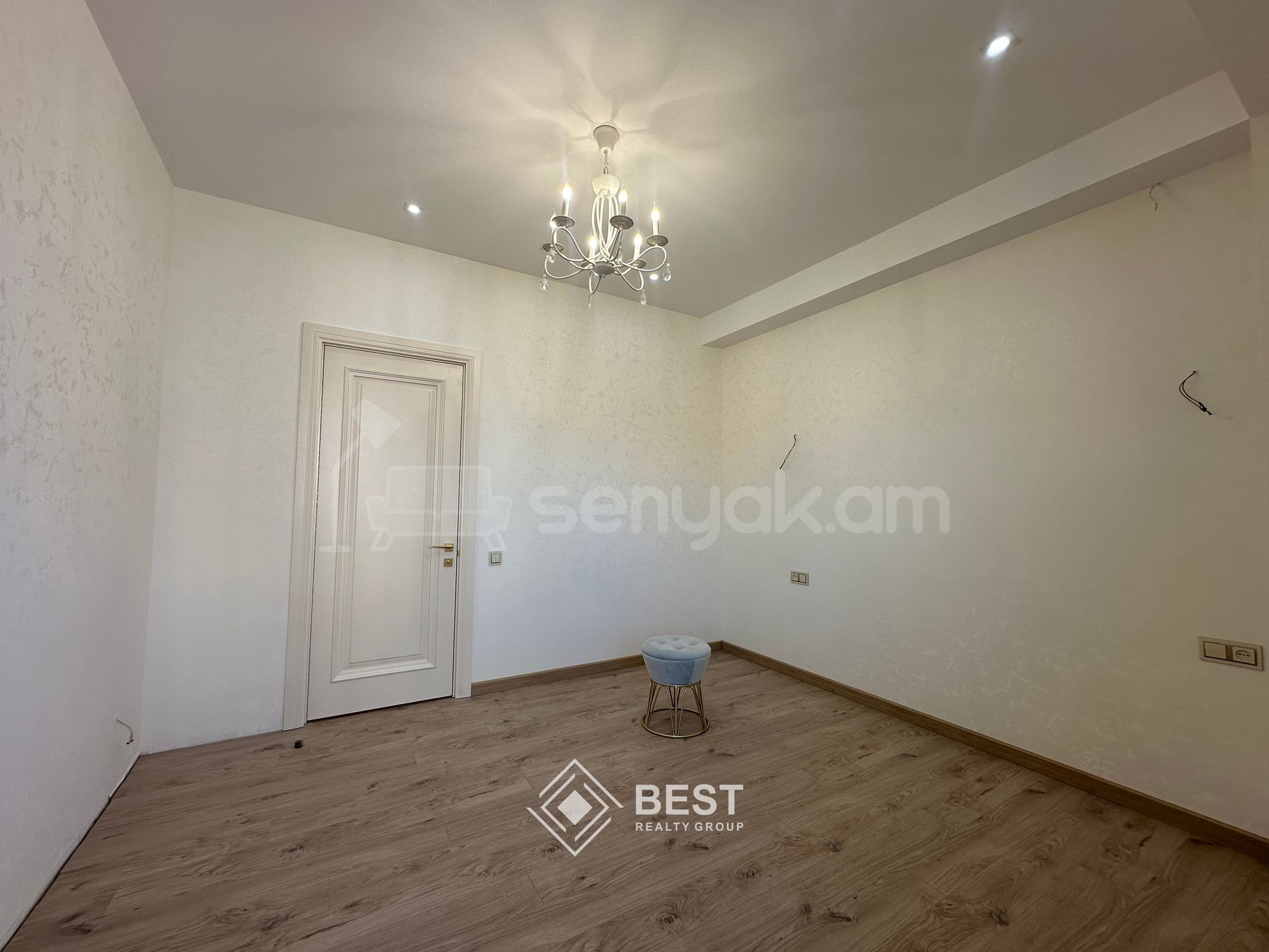 3 Սենյականոց Բնակարան Նորակառույցում, 78քմ, 6/15 հարկ, Դիզայներական Վերանորոգված, Կահավորված, Արևկող