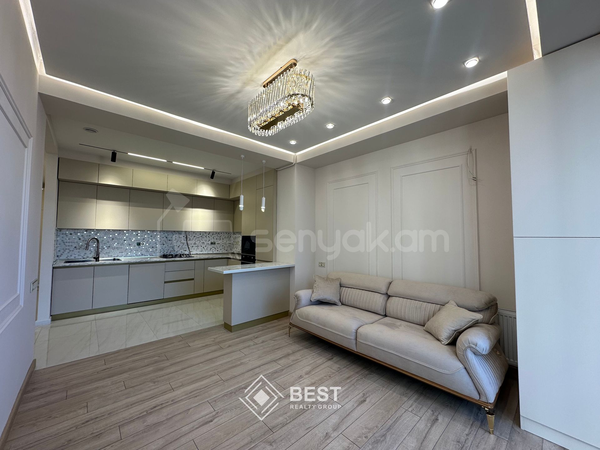 3 Սենյականոց Բնակարան Նորակառույցում, 78քմ, 6/15 հարկ, Դիզայներական Վերանորոգված, Կահավորված, Արևկող