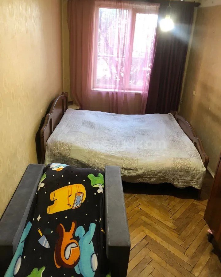 3 Սենյականոց Բնակարան, 74քմ, 2/4 հարկ, Նորմալ Վիճակում