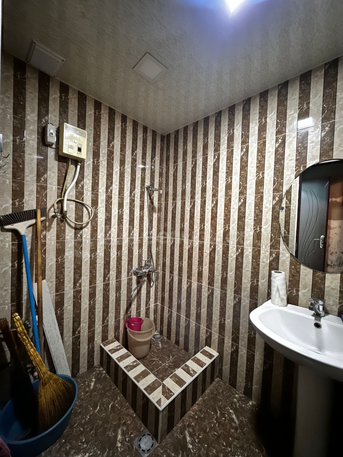 2 Սենյականոց Բնակարան, 63քմ, 1/9 հարկ, Պետական Վիճակում