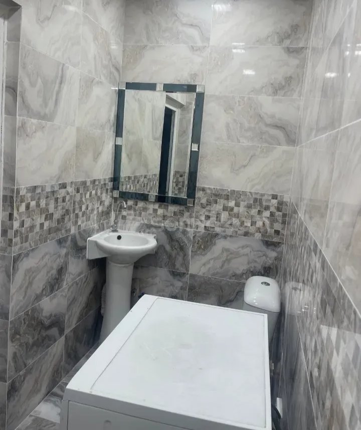 3 Սենյականոց Բնակարան Քարե Շենքում, 82քմ, 1/1 հարկ, Կապիտալ Վերանորոգված, Կահավորված