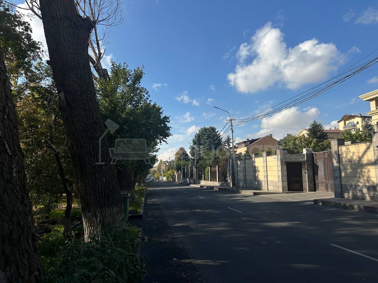 Բնակելի Նշանակության Հողատարածք, 810քմ, Պարսպապատ