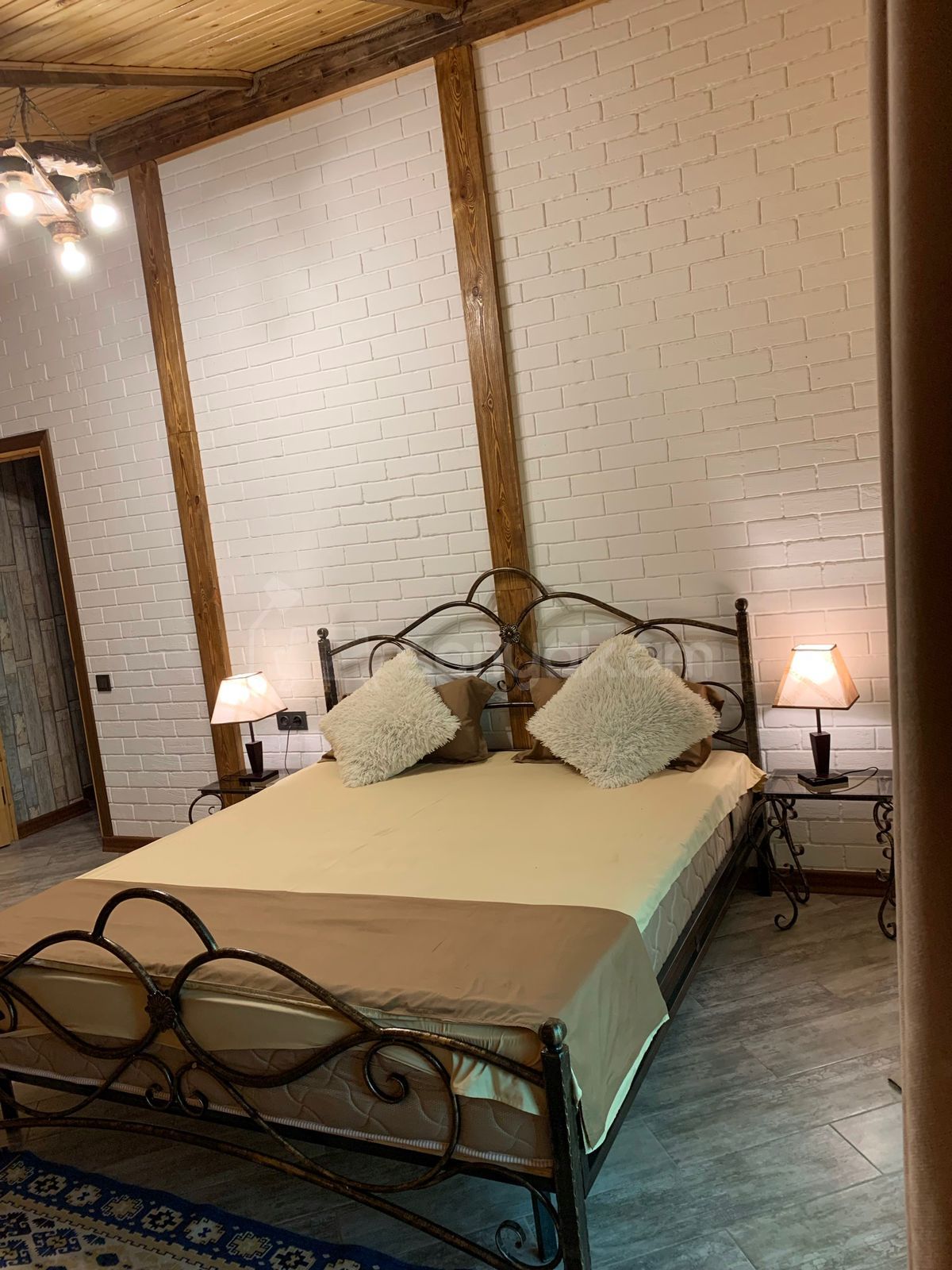 8 Սենյականոց Շքեղ Առանձնատուն, 500քմ, Լողավազանով