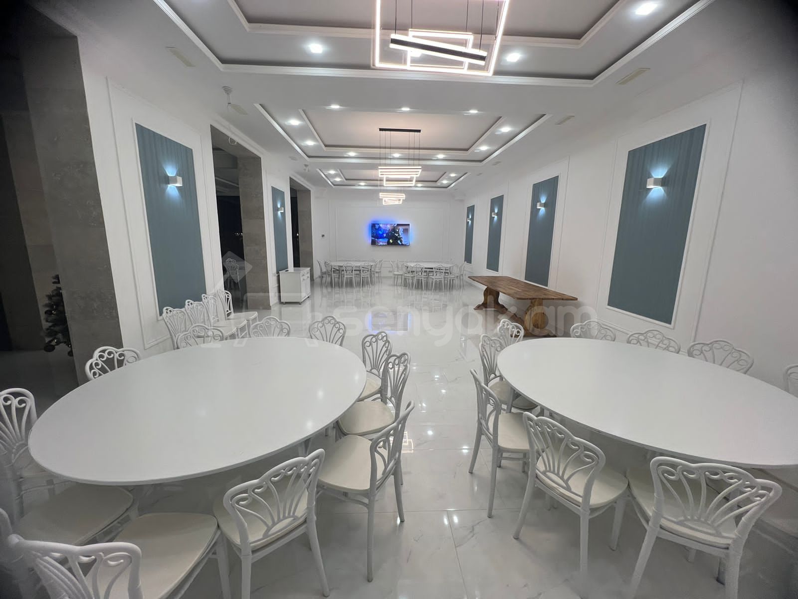 8 Սենյականոց Շքեղ Առանձնատուն, 500քմ, Լողավազանով