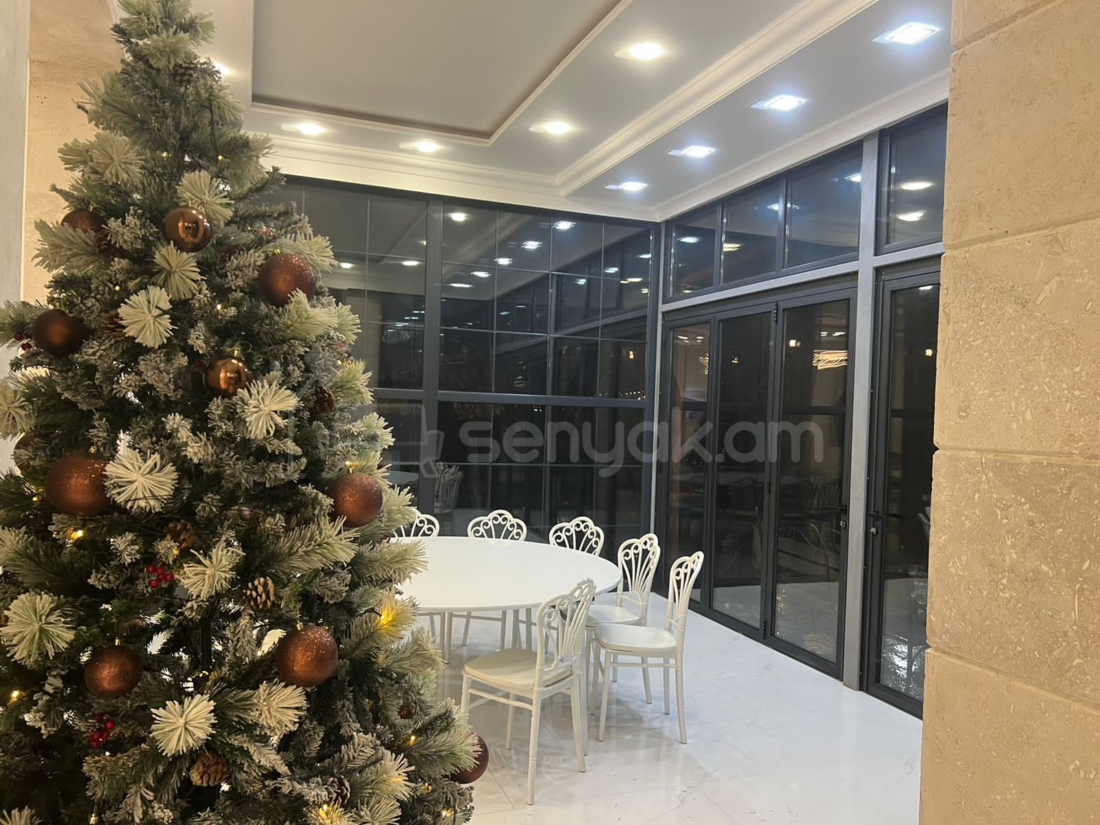 8 Սենյականոց Շքեղ Առանձնատուն, 500քմ, Լողավազանով