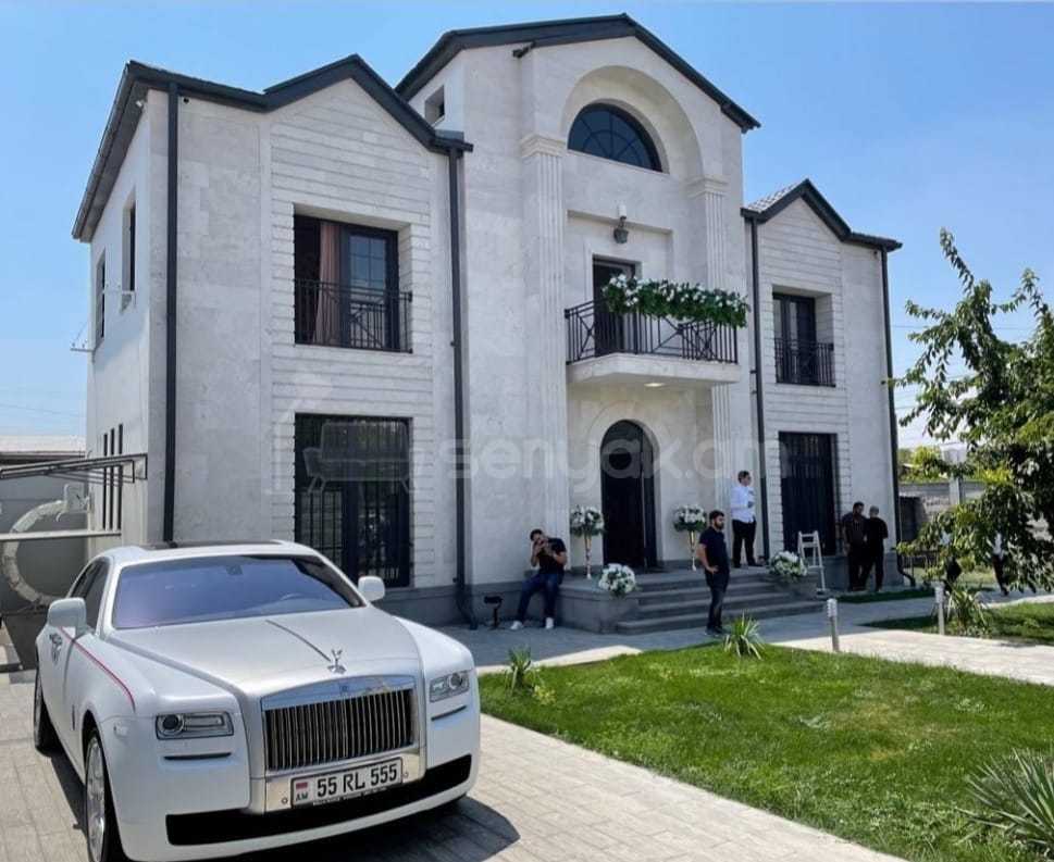 6 Սենյականոց Շքեղ Առանձնատուն, 250քմ, Լողավազանով