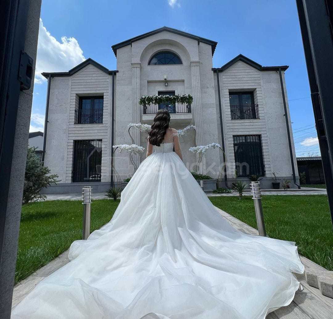 6 Սենյականոց Շքեղ Առանձնատուն, 250քմ, Լողավազանով