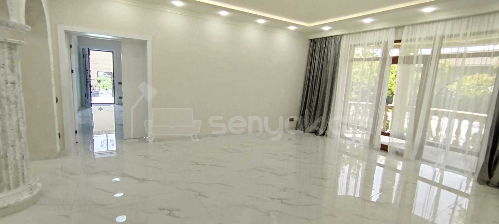 5 Սենյականոց Շքեղ Առանձնատուն, 300քմ, Լողավազանով