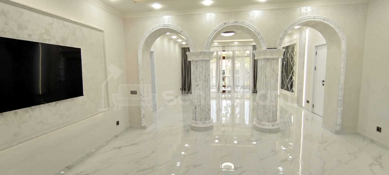 5 Սենյականոց Շքեղ Առանձնատուն, 300քմ, Լողավազանով