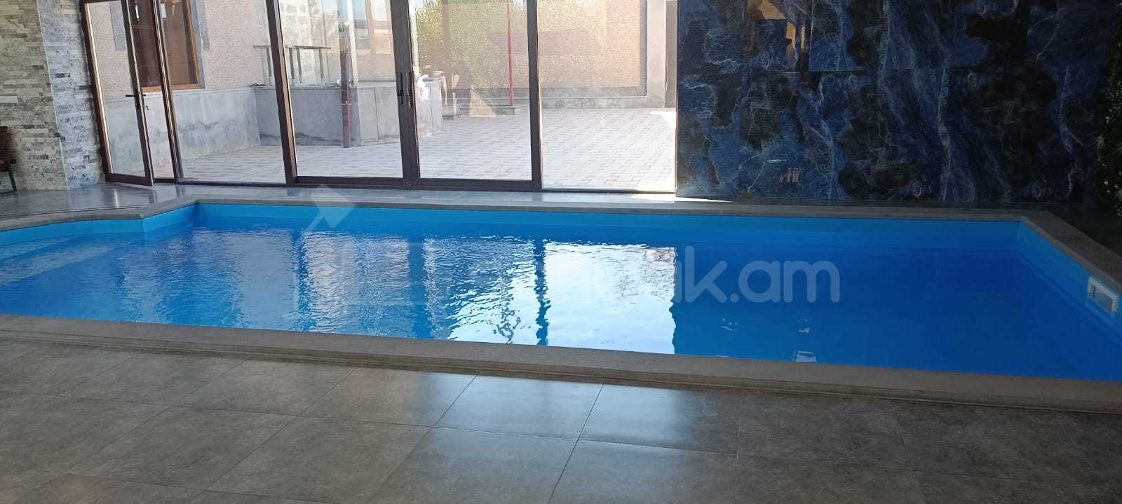 2 Սենյականոց Շքեղ Առանձնատուն, 200քմ, Լողավազանով
