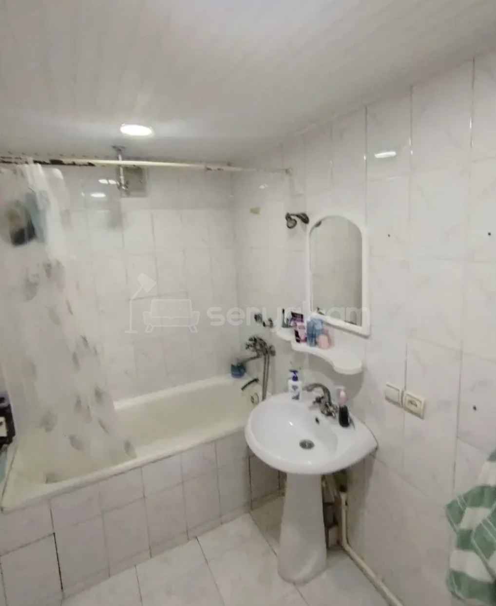 3 Սենյականոց Բնակարան, 83քմ, 11/14 հարկ, Նորմալ Վիճակում