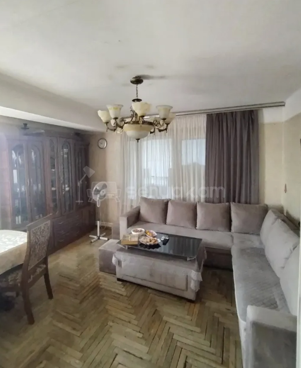 3 Սենյականոց Բնակարան, 83քմ, 11/14 հարկ, Նորմալ Վիճակում