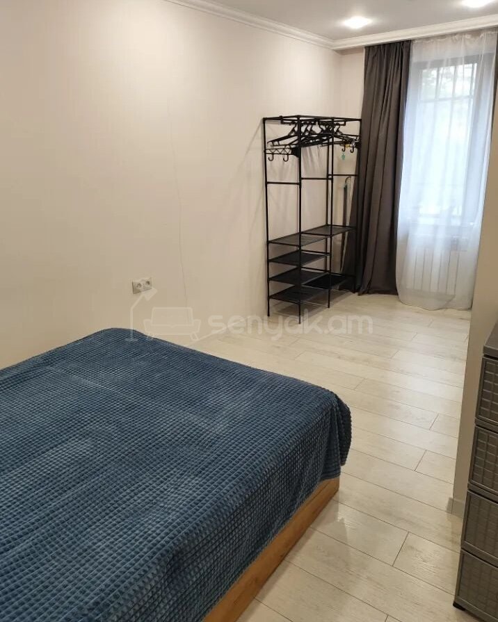 2 Սենյականոց Բնակարան Քարե Շենքում, 40քմ, 1/4 հարկ, Կապիտալ Վերանորոգված, Կահավորված