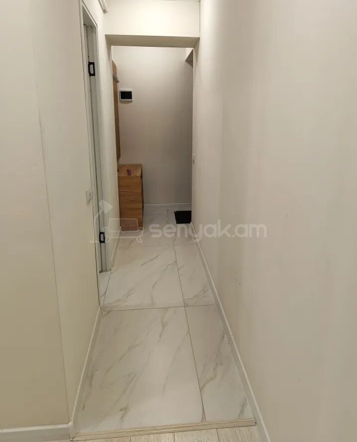 2 Սենյականոց Բնակարան Քարե Շենքում, 40քմ, 1/4 հարկ, Կապիտալ Վերանորոգված, Կահավորված