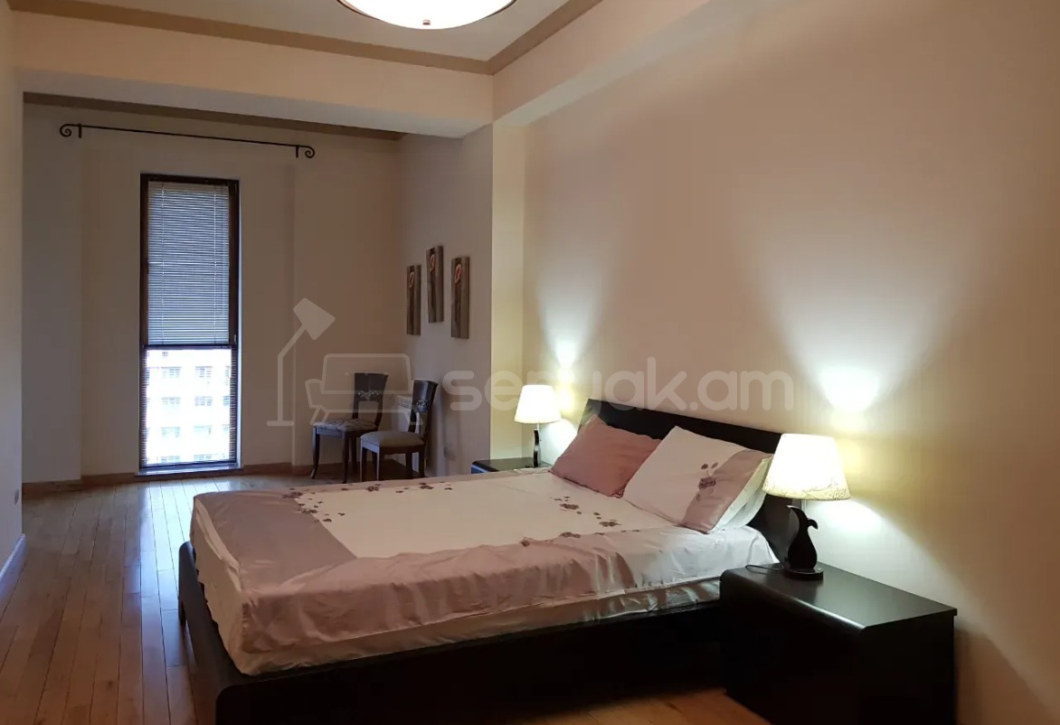 3 Սենյականոց Բնակարան Նորակառույցում, 140քմ, 8/14 հարկ, Դիզայներական Վերանորոգված, Կահավորված, Արևկող