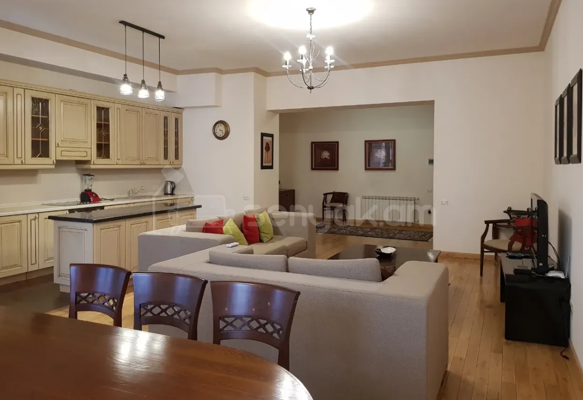 3 Սենյականոց Բնակարան Նորակառույցում, 140քմ, 8/14 հարկ, Դիզայներական Վերանորոգված, Կահավորված, Արևկող