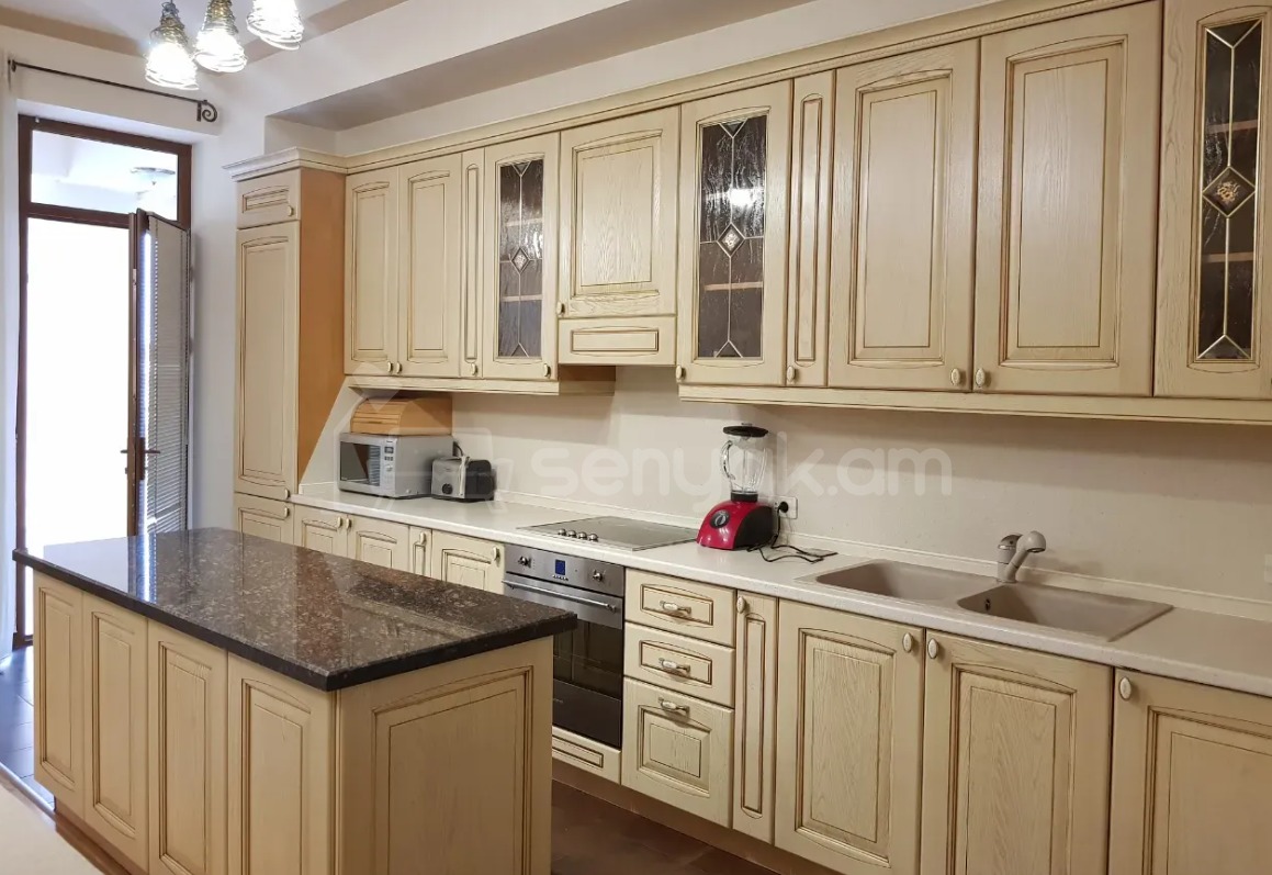 3 Սենյականոց Բնակարան Նորակառույցում, 140քմ, 8/14 հարկ, Դիզայներական Վերանորոգված, Կահավորված, Արևկող