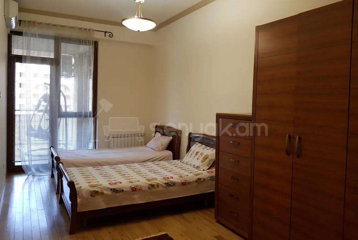 3 Սենյականոց Բնակարան Նորակառույցում, 140քմ, 8/14 հարկ, Դիզայներական Վերանորոգված, Կահավորված, Արևկող