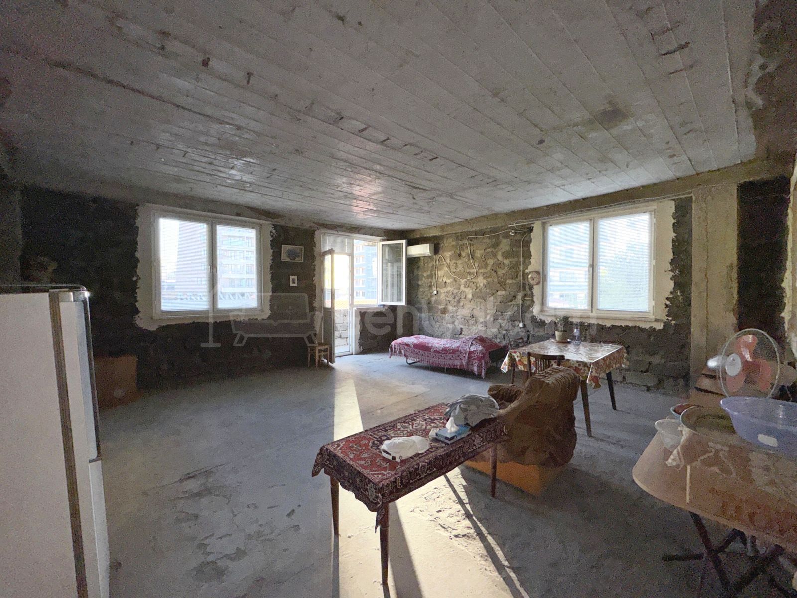 4 Սենյականոց Բնակարան Քարե Շենքում, 135քմ, 3/5 հարկ, Պետական Վիճակում